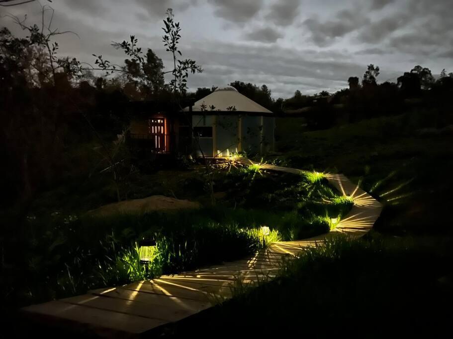 Glamping-Sky Dome Yurt-Tiny House-2 By Lavenders Field Vila Valley Center Exterior foto